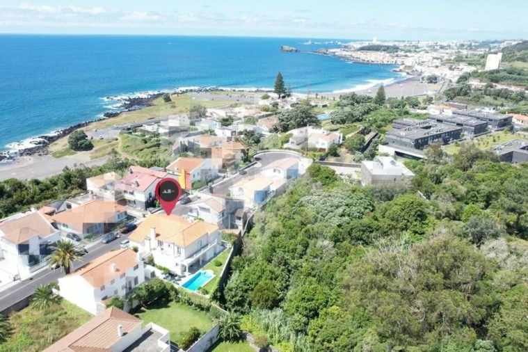 Moradia T8 para Venda em Rosto do Cão (Livramento) Foto 3