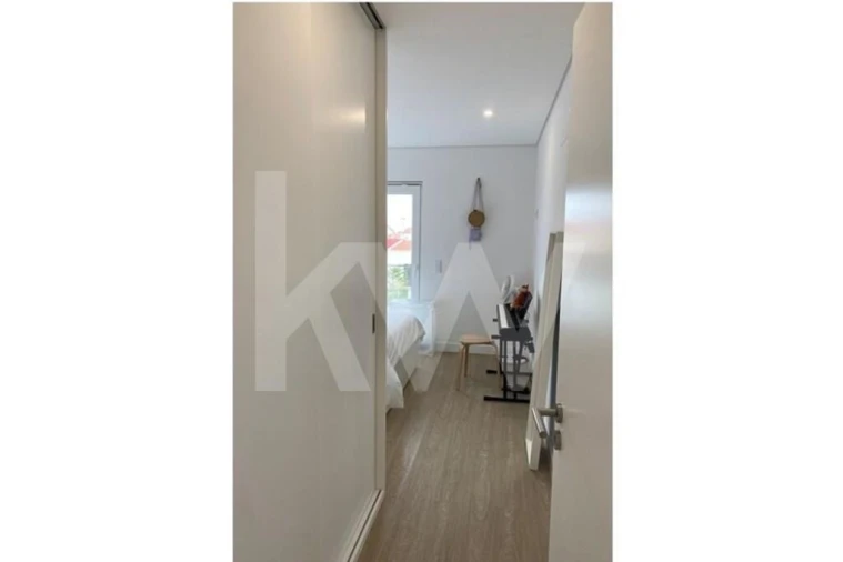 Moradia T3 para Venda em Carvoeira Foto 22