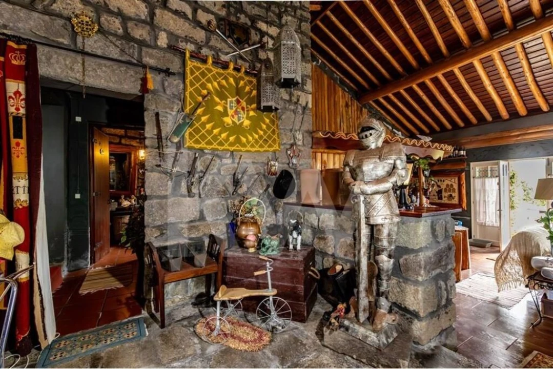 Moradia T4 para Venda em Lomba da Fazenda Foto 17