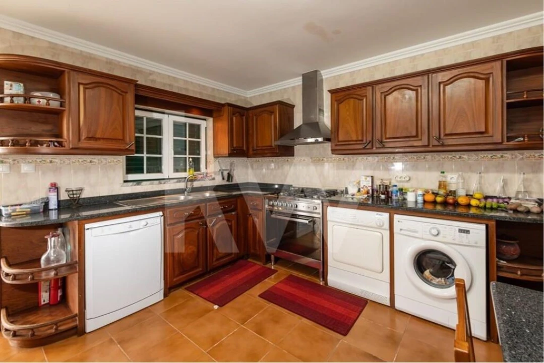 Moradia T5 para Venda em Santa Cruz das Flores Foto 19