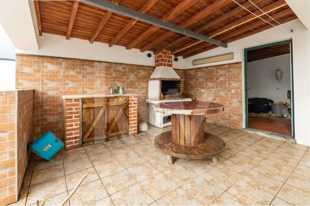 Moradia T5 para Venda em Santa Cruz das Flores Foto 22