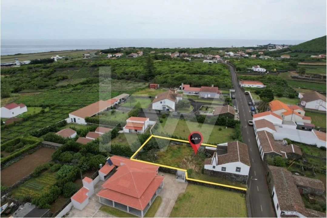 Moradia T2 para Venda em Santa Cruz da Graciosa Foto 8