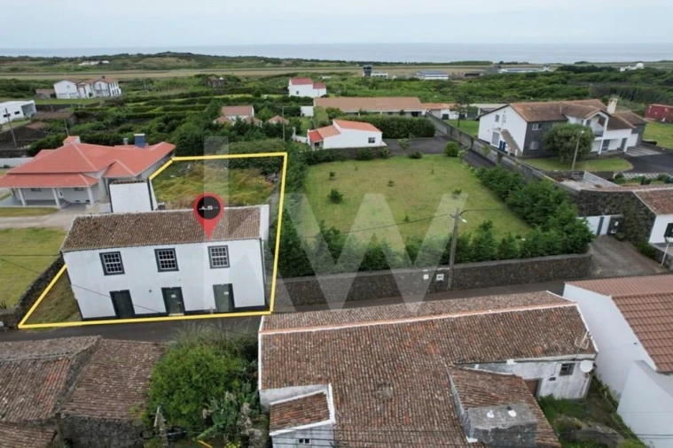 Moradia T2 para Venda em Santa Cruz da Graciosa Foto 3