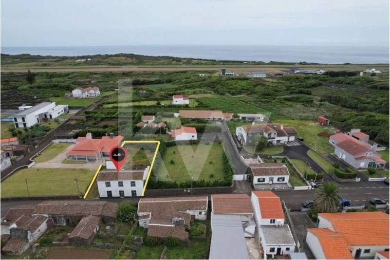 Moradia T2 para Venda em Santa Cruz da Graciosa Foto 5
