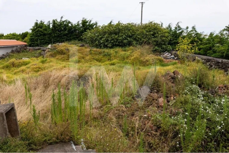 Moradia T2 para Venda em Santa Cruz da Graciosa Foto 17