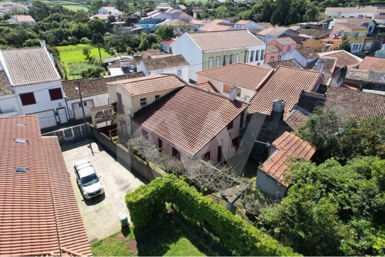 Moradia T3 para Venda em Pico da Pedra Foto 7