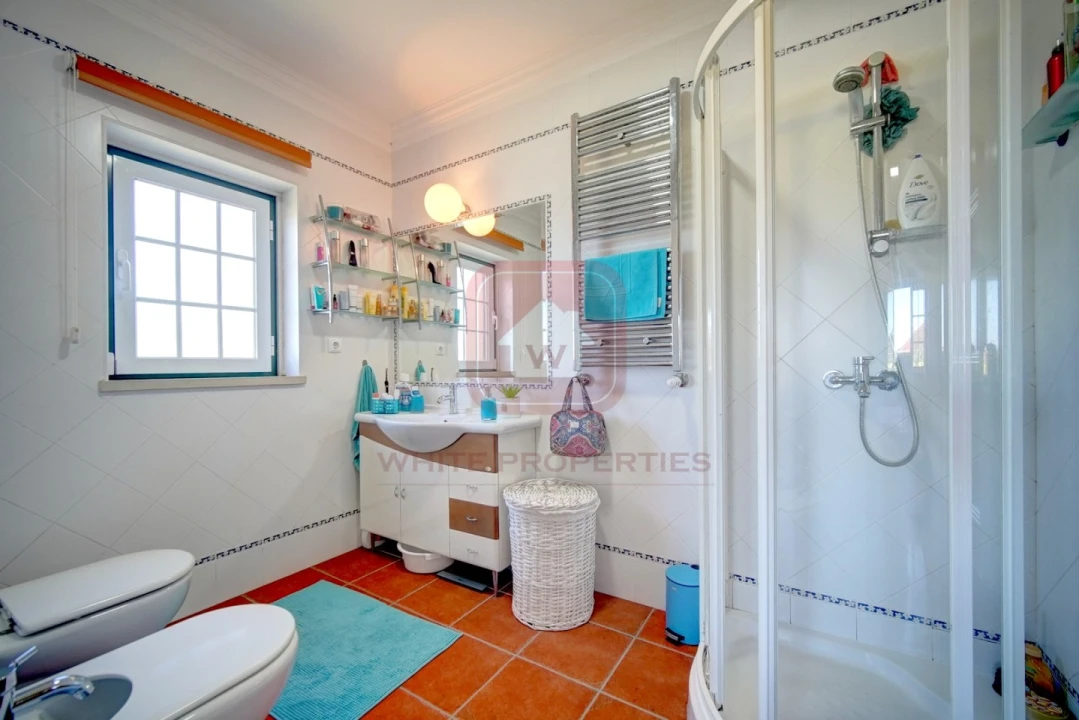 Moradia T4 para Venda em Azueira e Sobral da Abelheira Foto 18