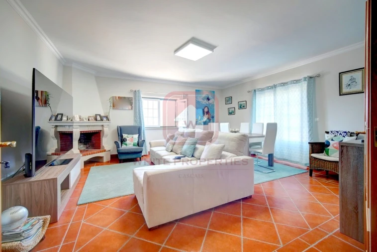 Moradia T4 para Venda em Azueira e Sobral da Abelheira Foto 7