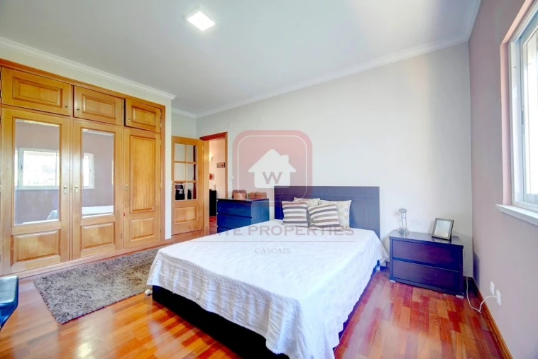 Moradia T4 para Venda em Azueira e Sobral da Abelheira Foto 17