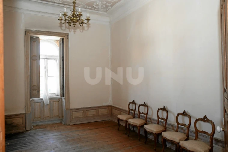 Moradia T10 para Venda em Tortosendo Foto 11