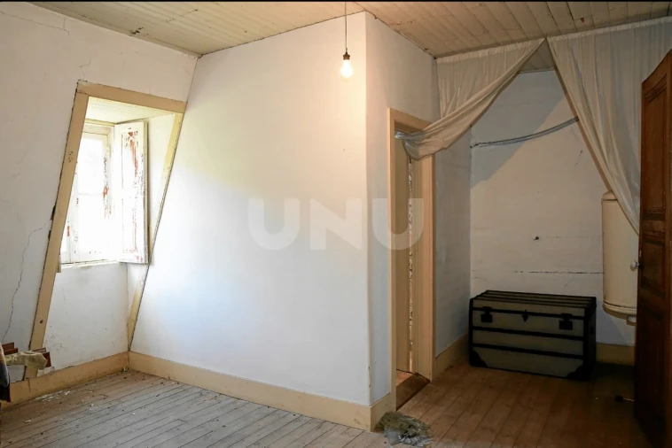 Moradia T10 para Venda em Tortosendo Foto 28