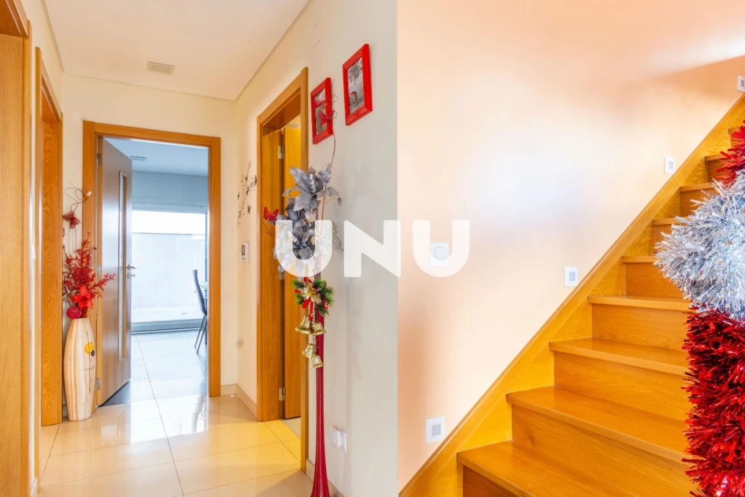 Moradia T5 para Venda em Boidobra Foto 10