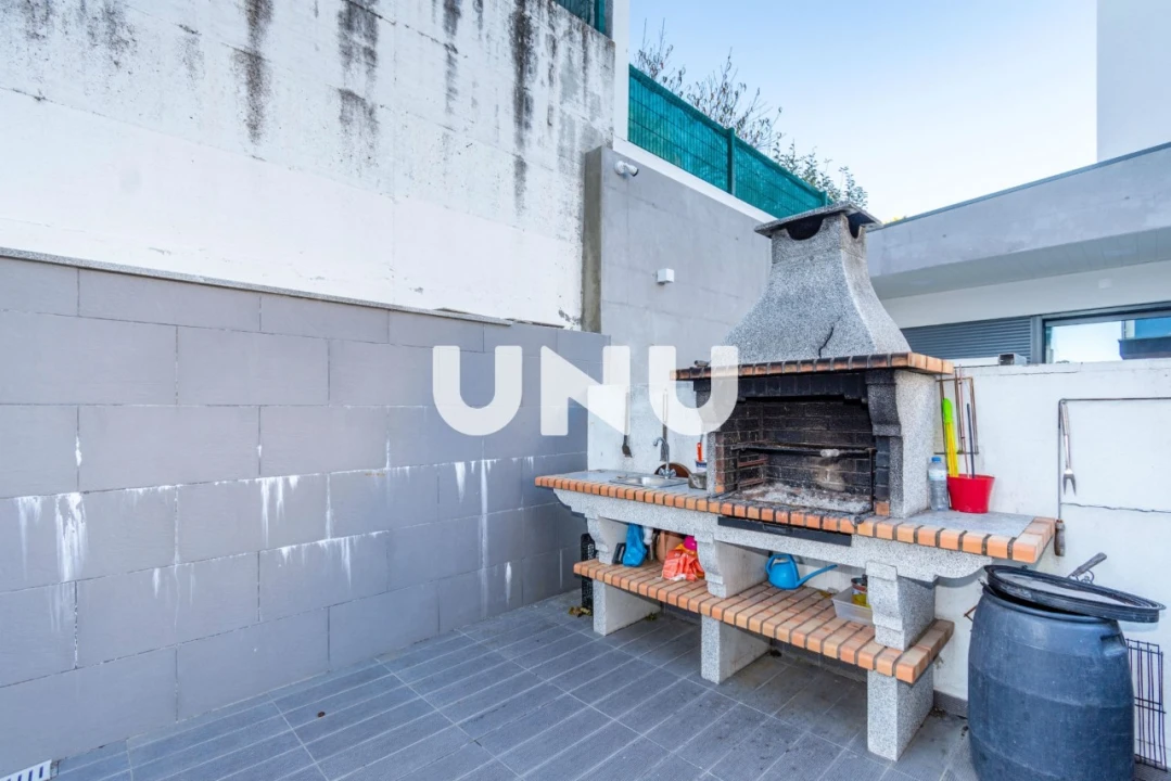 Moradia T5 para Venda em Boidobra Foto 31