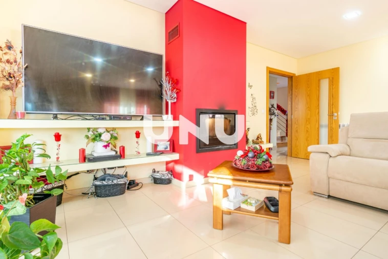 Moradia T5 para Venda em Boidobra Foto 5