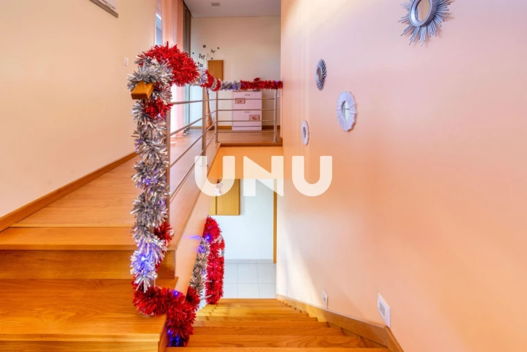 Moradia T5 para Venda em Boidobra Foto 16