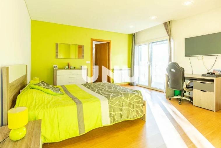 Moradia T5 para Venda em Boidobra Foto 25