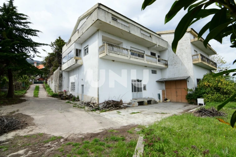 Moradia T8 para Venda em Boidobra Foto 6