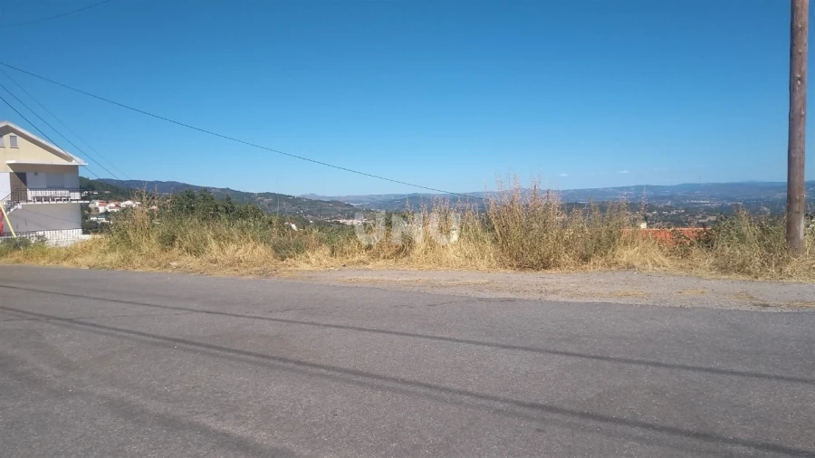 Terreno para Venda em Cantar-Galo e Vila do Carvalho Foto 1