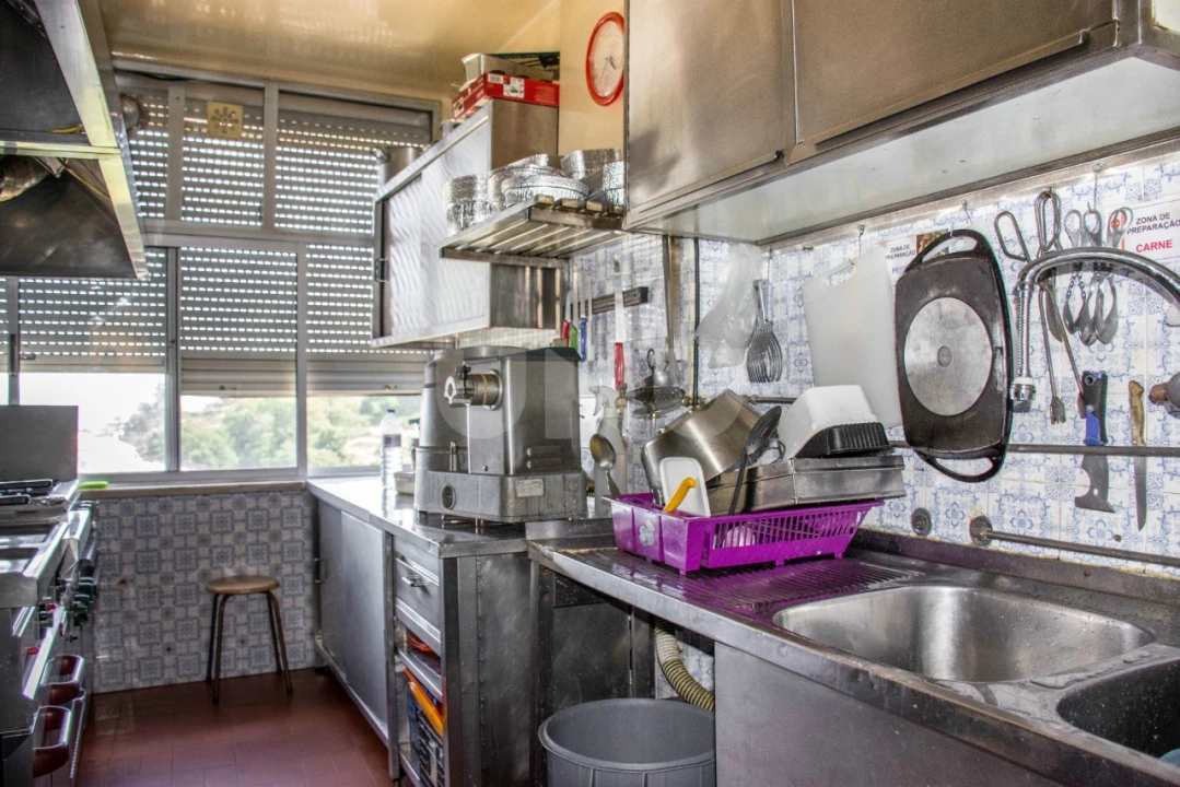 Loja para Venda em Covilhã e Canhoso Foto 13