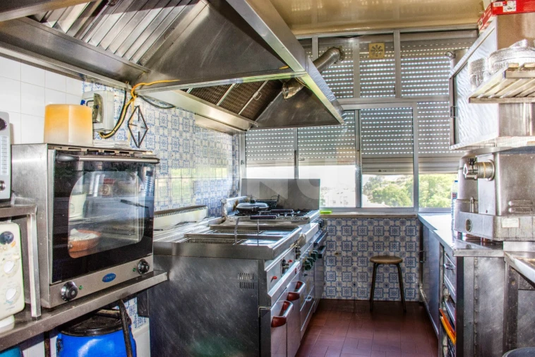 Loja para Venda em Covilhã e Canhoso Foto 11