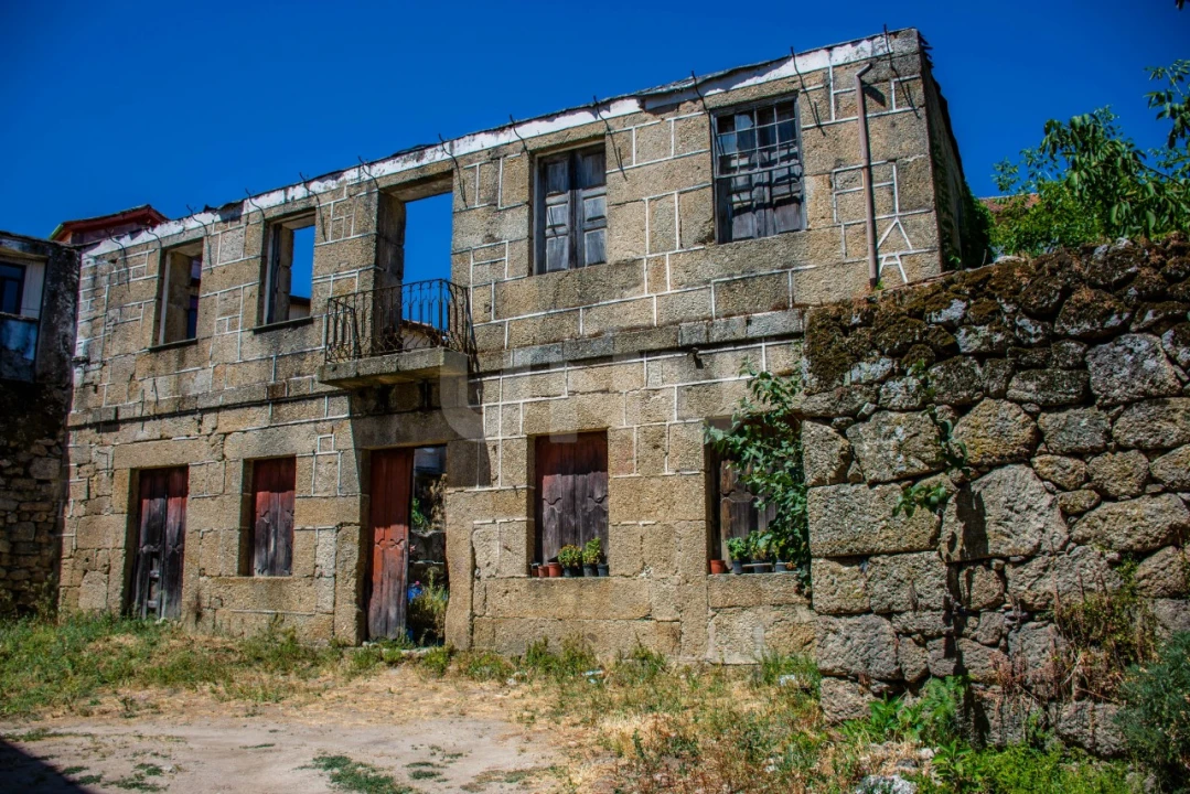 Moradia T2 para Venda em Teixoso e Sarzedo Foto 2