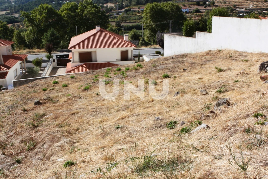 Terreno para Venda em Teixoso e Sarzedo Foto 4