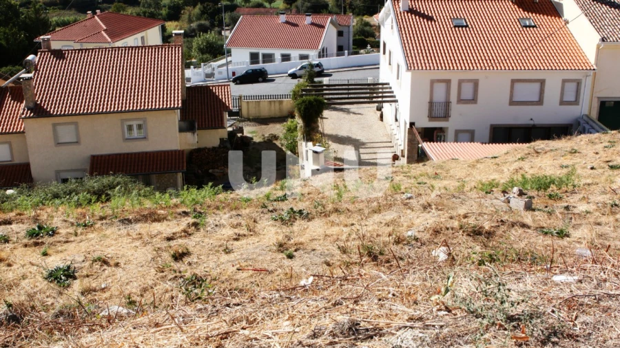 Terreno para Venda em Teixoso e Sarzedo