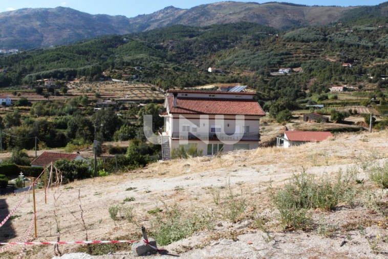 Terreno para Venda em Covilhã e Canhoso Foto 5