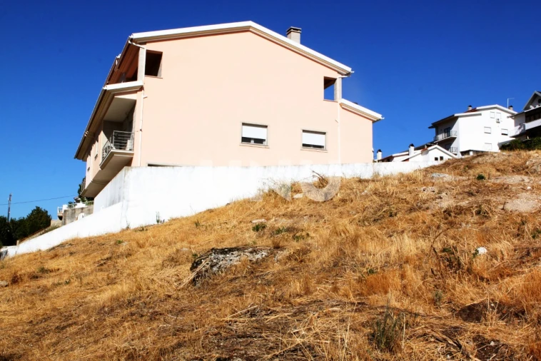 Terreno para Venda em Covilhã e Canhoso Foto 6