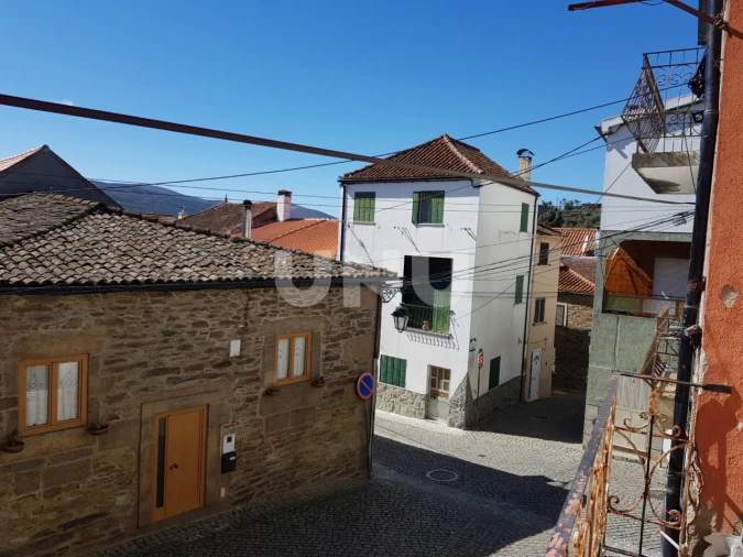 Moradia T6 para Venda em Peso e Vales do Rio Foto 16