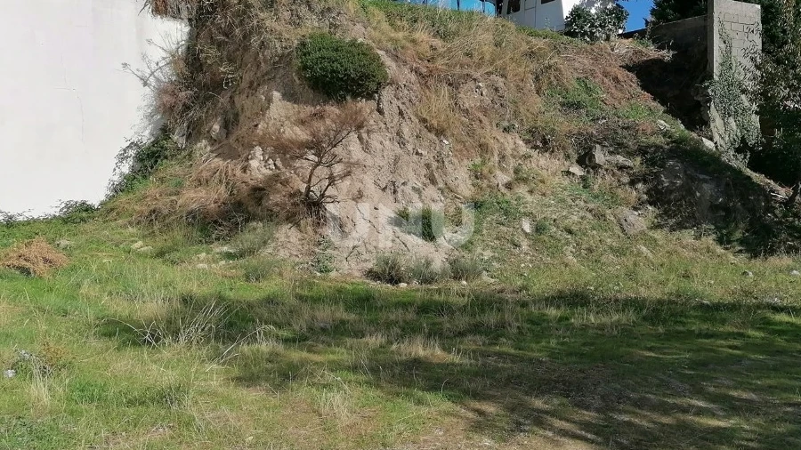Terreno para Venda em Cantar-Galo e Vila do Carvalho