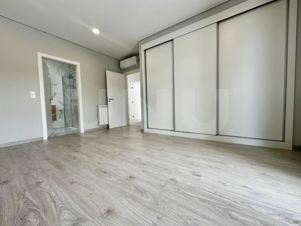 Moradia T3 para Venda em Covilhã e Canhoso Foto 21