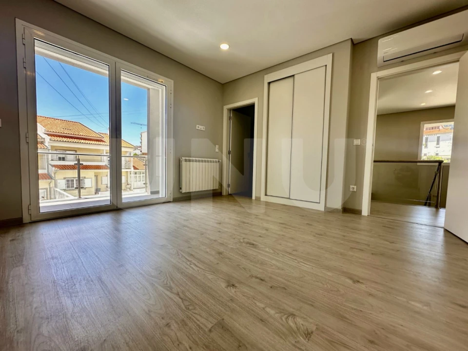 Moradia T3 para Venda em Covilhã e Canhoso Foto 18