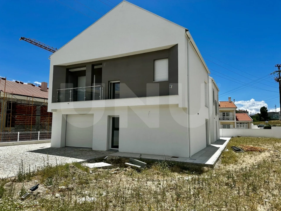 Moradia T3 para Venda em Covilhã e Canhoso Foto 43