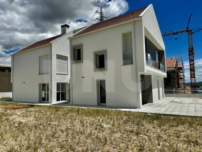 Moradia T3 para Venda em Covilhã e Canhoso Foto 42