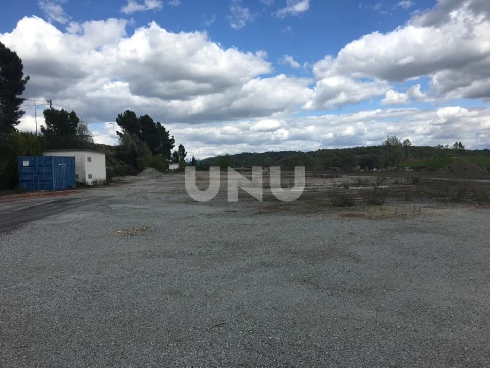 Terreno Comércio / Armazém para Venda em Covilhã e Canhoso Foto 8