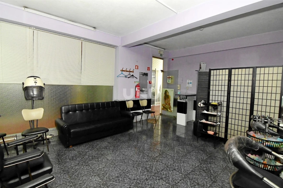 Loja para Venda em Covilhã e Canhoso Foto 8