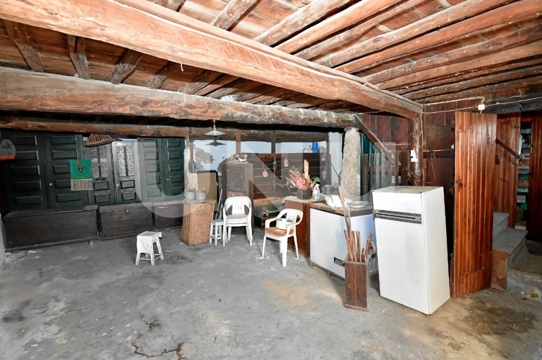 Moradia T4 para Venda em Ferro Foto 4