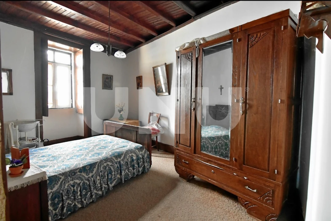 Moradia T4 para Venda em Ferro Foto 17