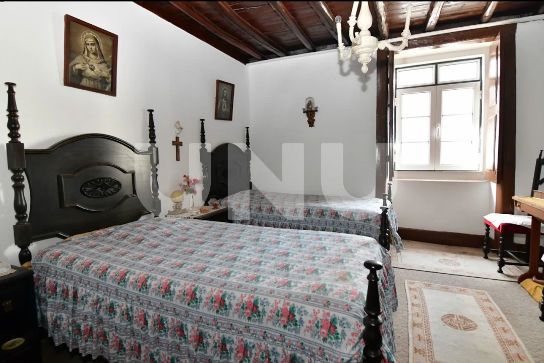 Moradia T4 para Venda em Ferro Foto 19