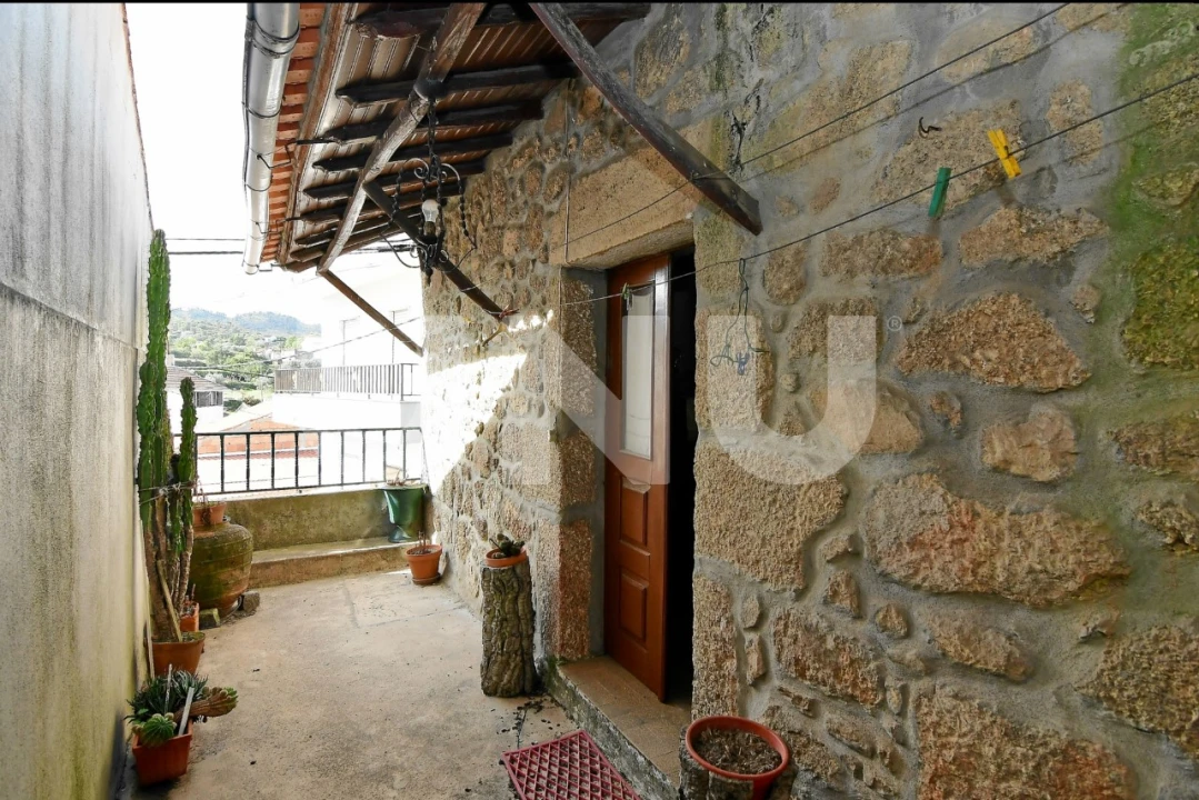 Moradia T4 para Venda em Ferro Foto 23