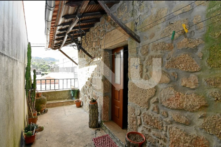 Moradia T4 para Venda em Ferro Foto 23