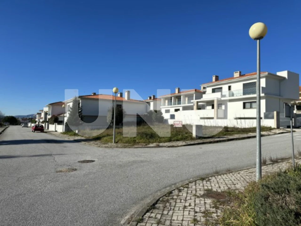 Terreno para Venda em Tortosendo Foto 1
