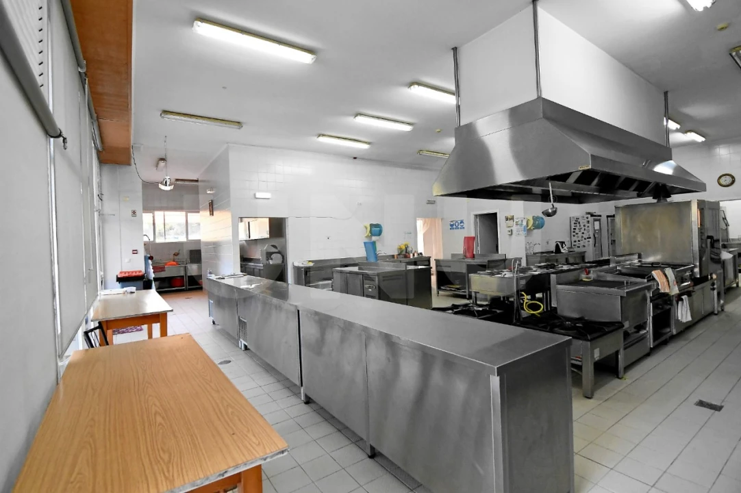 Negócio para Venda em Fundão, Valverde, Donas, A. Joanes, A. Nova Cabo Foto 30