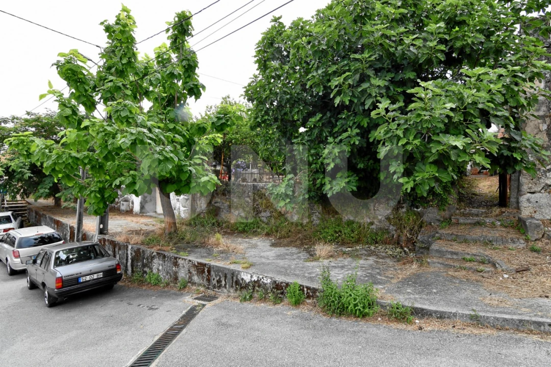 Terreno para Venda em Cantar-Galo e Vila do Carvalho Foto 2