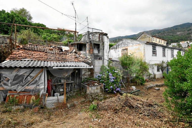 Terreno para Venda em Cantar-Galo e Vila do Carvalho Foto 9