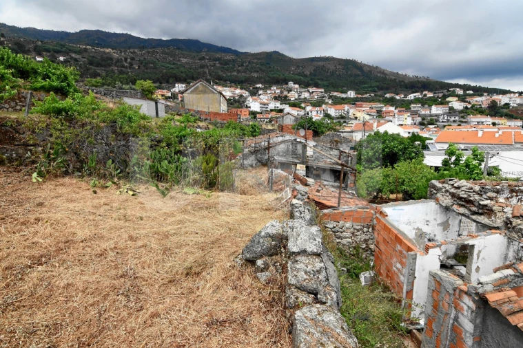 Terreno para Venda em Cantar-Galo e Vila do Carvalho Foto 14