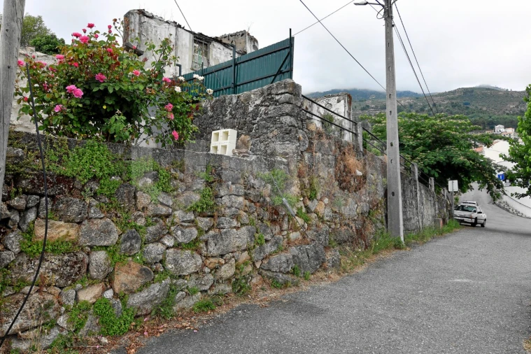 Terreno para Venda em Cantar-Galo e Vila do Carvalho Foto 28