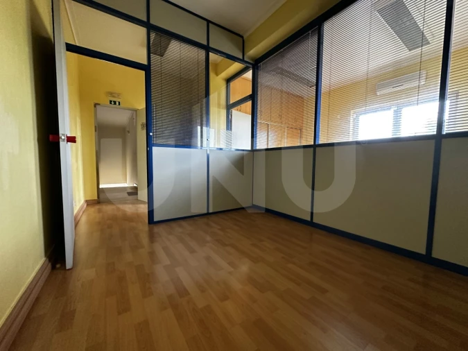 Escritório para Venda em Covilhã e Canhoso Foto 4