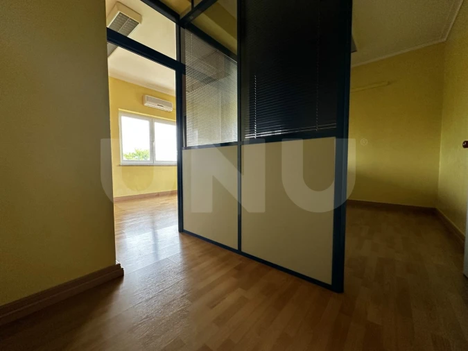 Escritório para Venda em Covilhã e Canhoso Foto 5